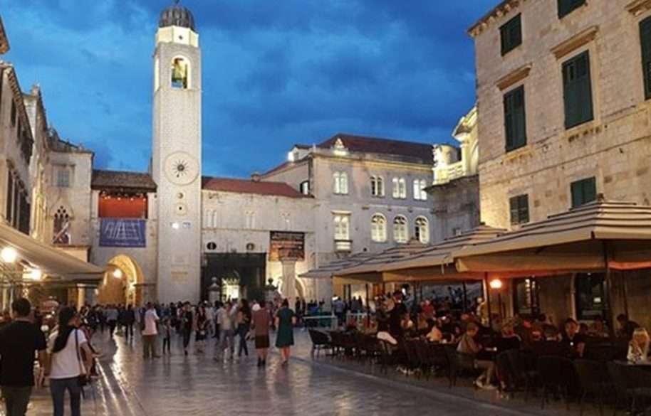 Odmor u Hrvatskoj za Hrvate: Zašto provesti blagdane ili godišnji odmor u Hrvatskoj?