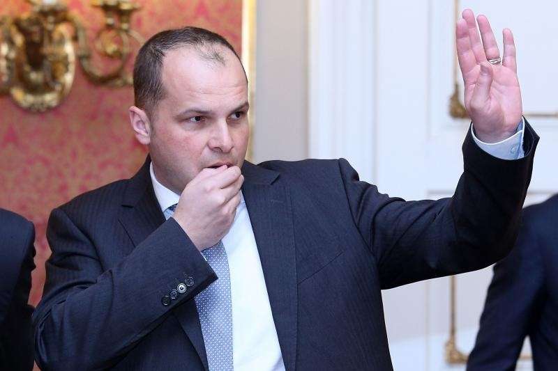 Ekskluzivno donosimo dokumente koji otkrivaju Vladin plan B!