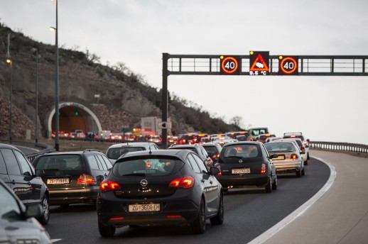 Prometni kolaps na Uskrsni ponedjeljak se mogao izbjeći: Zašto se na popravak šahta čekalo pet dana?