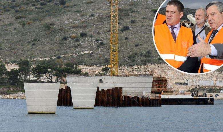 POGLEDAJTE NA ŠTO SLIČI 'MOST' KOJI JE TREBAO BITI DOVRŠEN KRAJEM PROSINCA