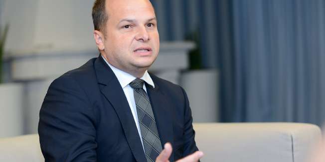 HAJDAŠ DONČIĆ 'Ne želim plašiti, ali.... Ako ne uspije plan B monetizacije autocesta, plaće i mirovine su upitne'