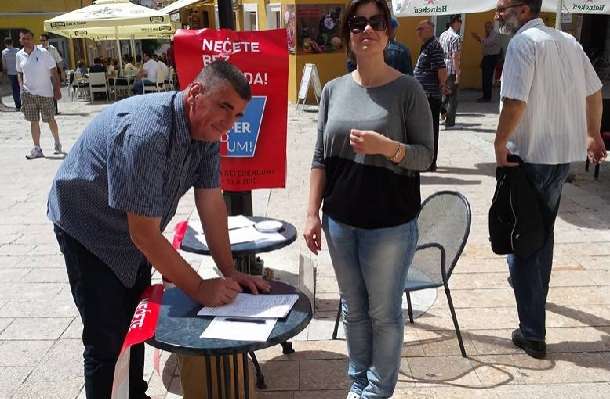 Prikupljanje potpisa ‘Za referendum! Nećete bez naroda!’