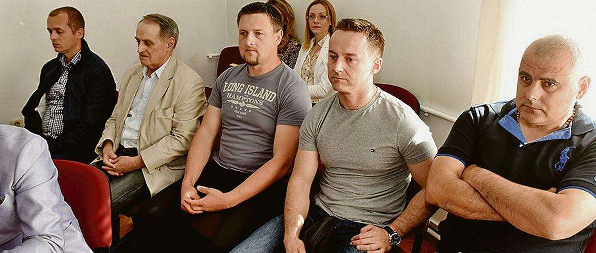 Sutkinja: Kad se naređuje posipanje? Vozač: Ne znam 