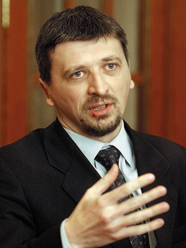 Pančić traži nalogodavce, Kosor brani Kalmetu 