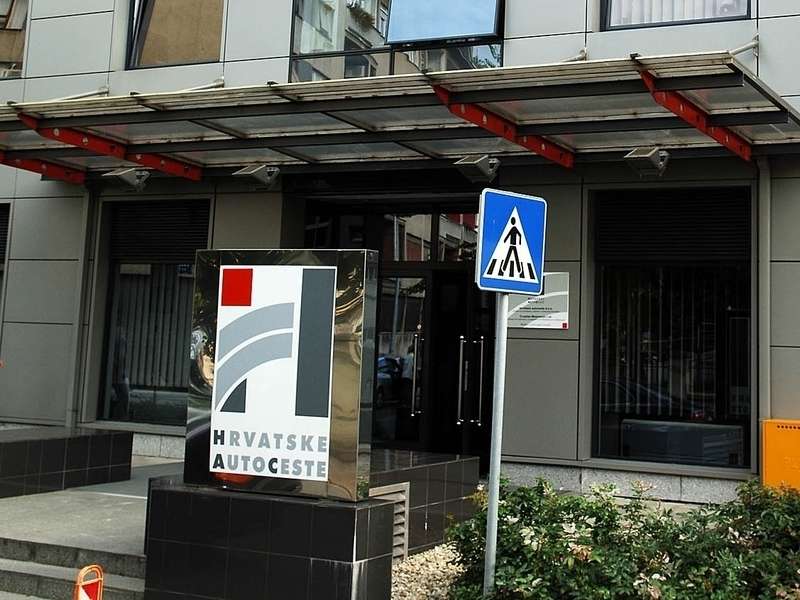 Unatoč zabrani premijerke HAC isplatio uskrsnice 