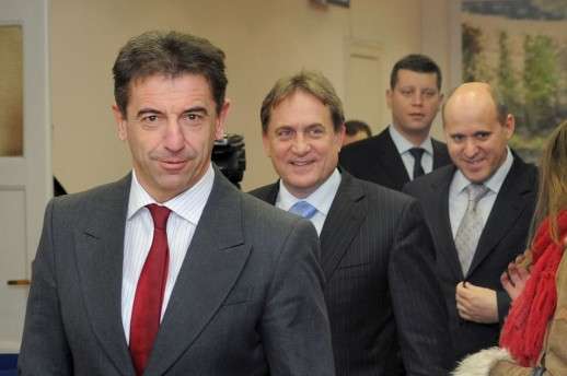 Sapunanje daske Kalmeti trese HDZ