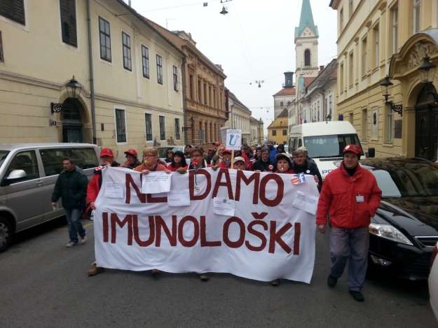 Bolesni prioriteti: Država si je uzela sav novac, za radnike ostalo tek za jednu plaću