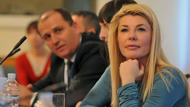 Vlada smjenjuje Rajkovaču i Dolenc! Maras ukida povlaštene kredite za zaposlenike HBOR-a!