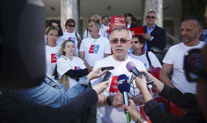 Nakon prosvjeda Baldasar inicijativi "Za referendum" odobrio mjesta za prikupljanje potpisa
