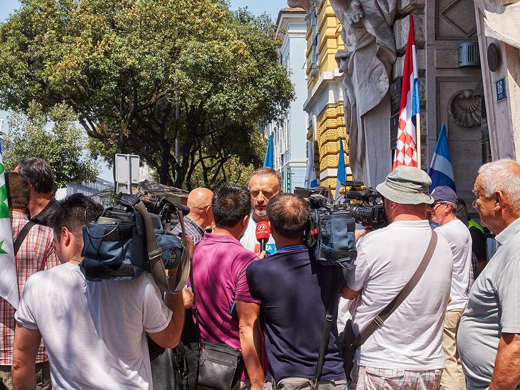 Mirni prosvjed radnika Jadrolinije