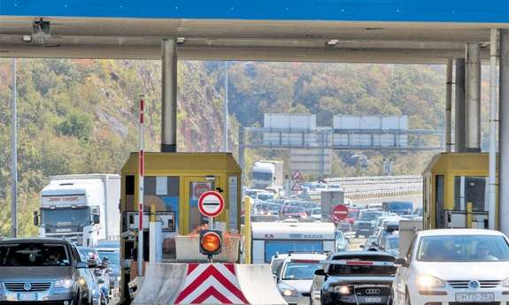Slovenija ima dvostruko manju mrežu autocesta, a zaradi više od Hrvatske