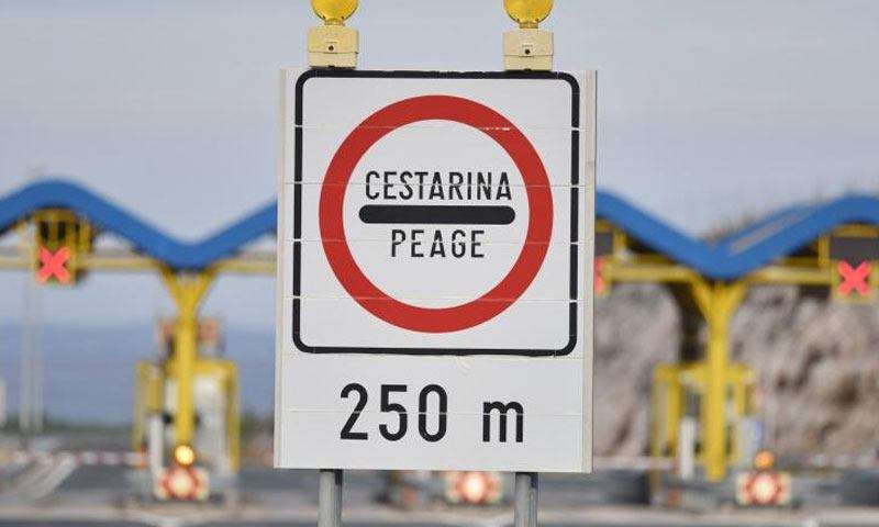 Politička drama stopira čišćenje cestarskih dugova 