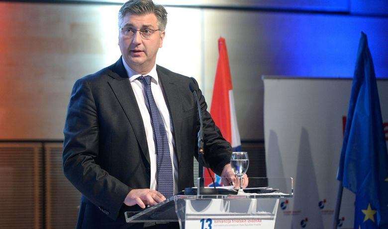 PLENKOVIĆ 'Zašto smo ove godine digli cijene cestarina dva tjedna ranije nego lani? Moramo otplatiti velike dugove...'
